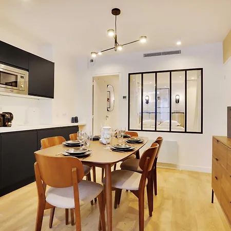 Charming - 2br 8p - Palais-royal