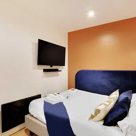Charming - 2br 8p - Palais-royal Apartment