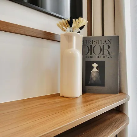 Apartment Charming - 2br 8p - Palais-royal Paris