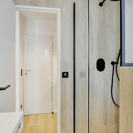 Charming - 2br 8p - Palais-royal Apartment